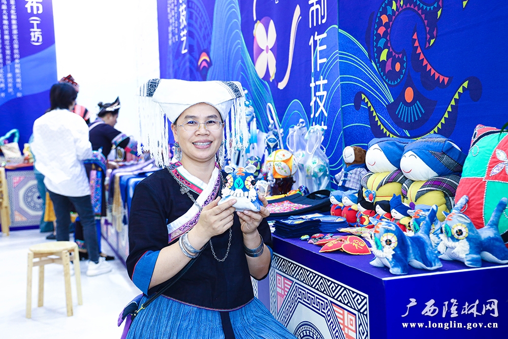 黄碧瑜和她的文创产品1