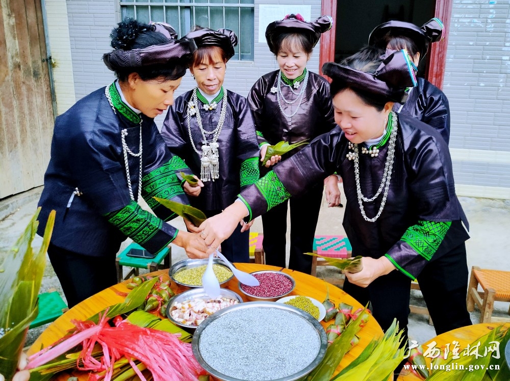 活动现场。查显妹 摄 (2)