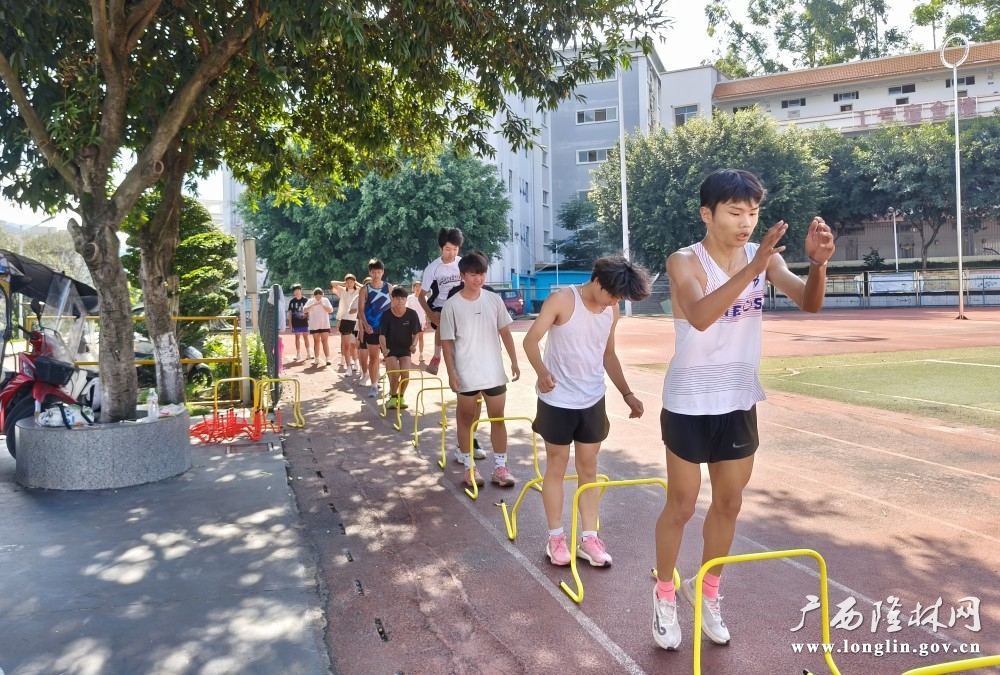田径项目在第二中学集训