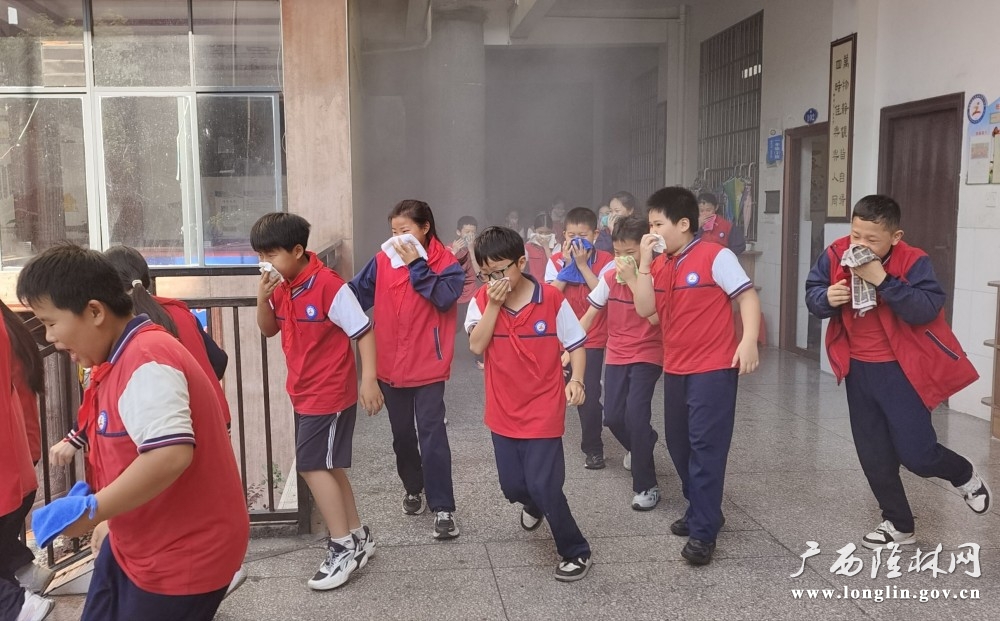 活动图片二 活动图片二